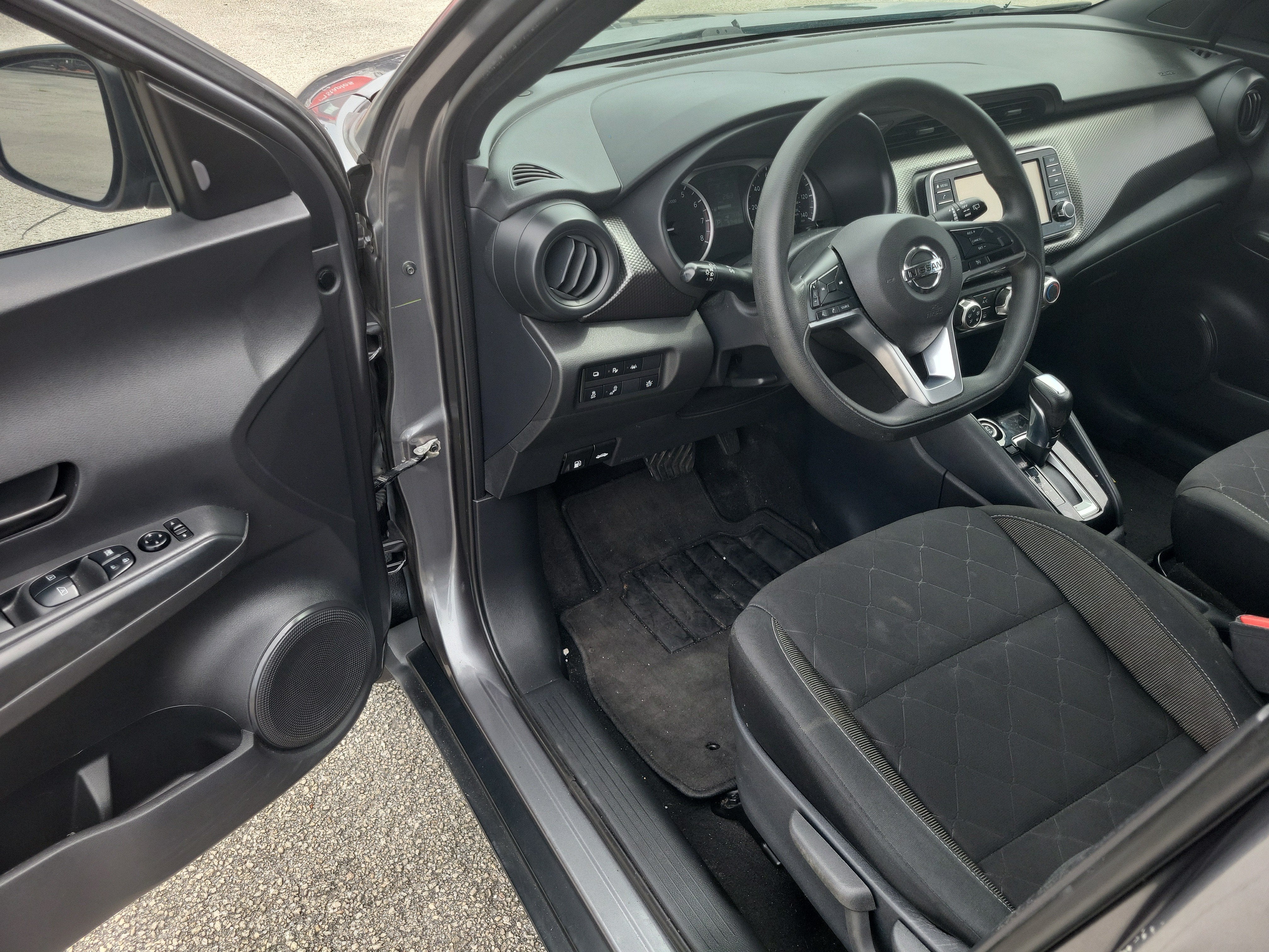 2020 Nissan Kicks S