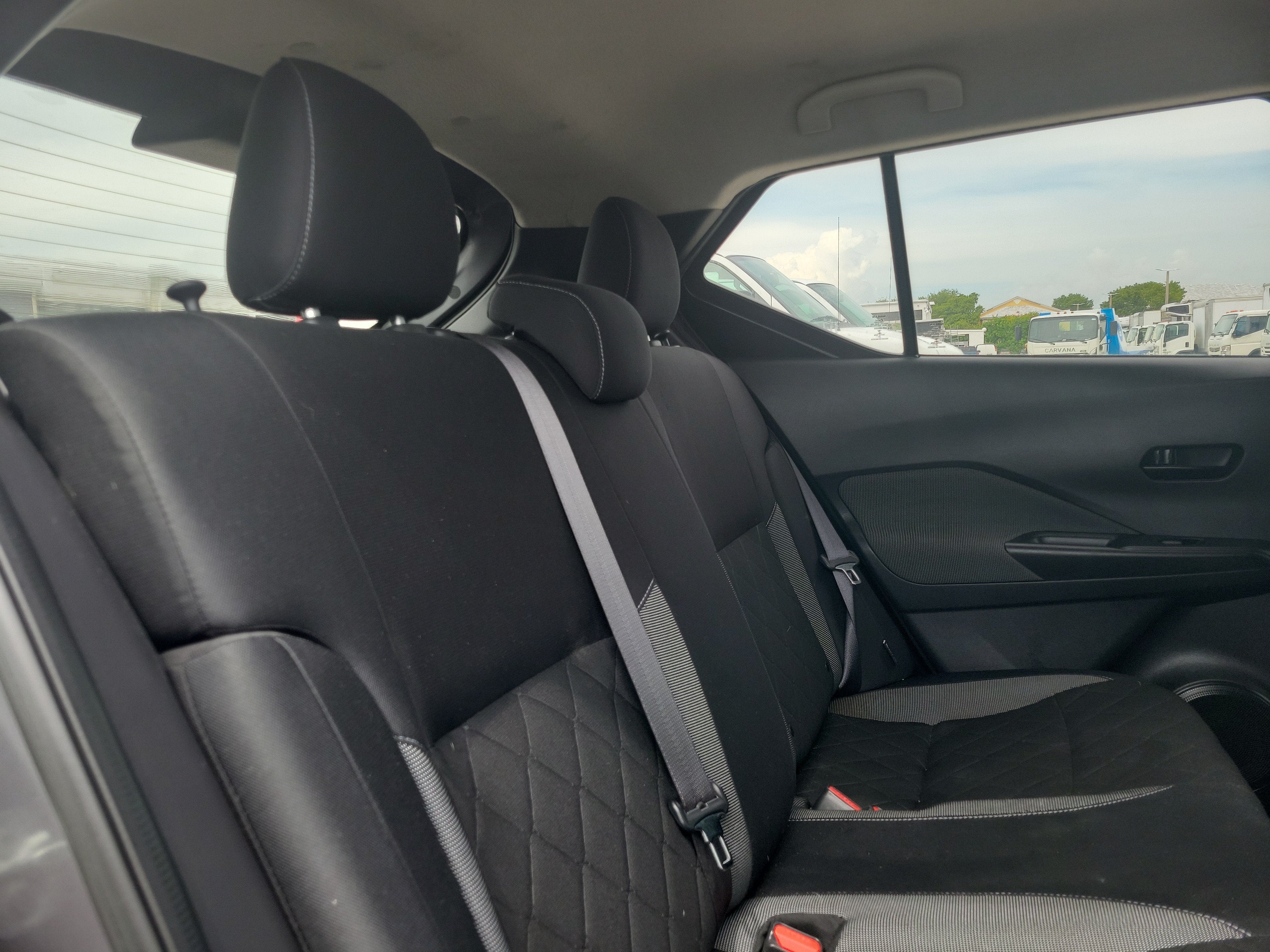 2020 Nissan Kicks S
