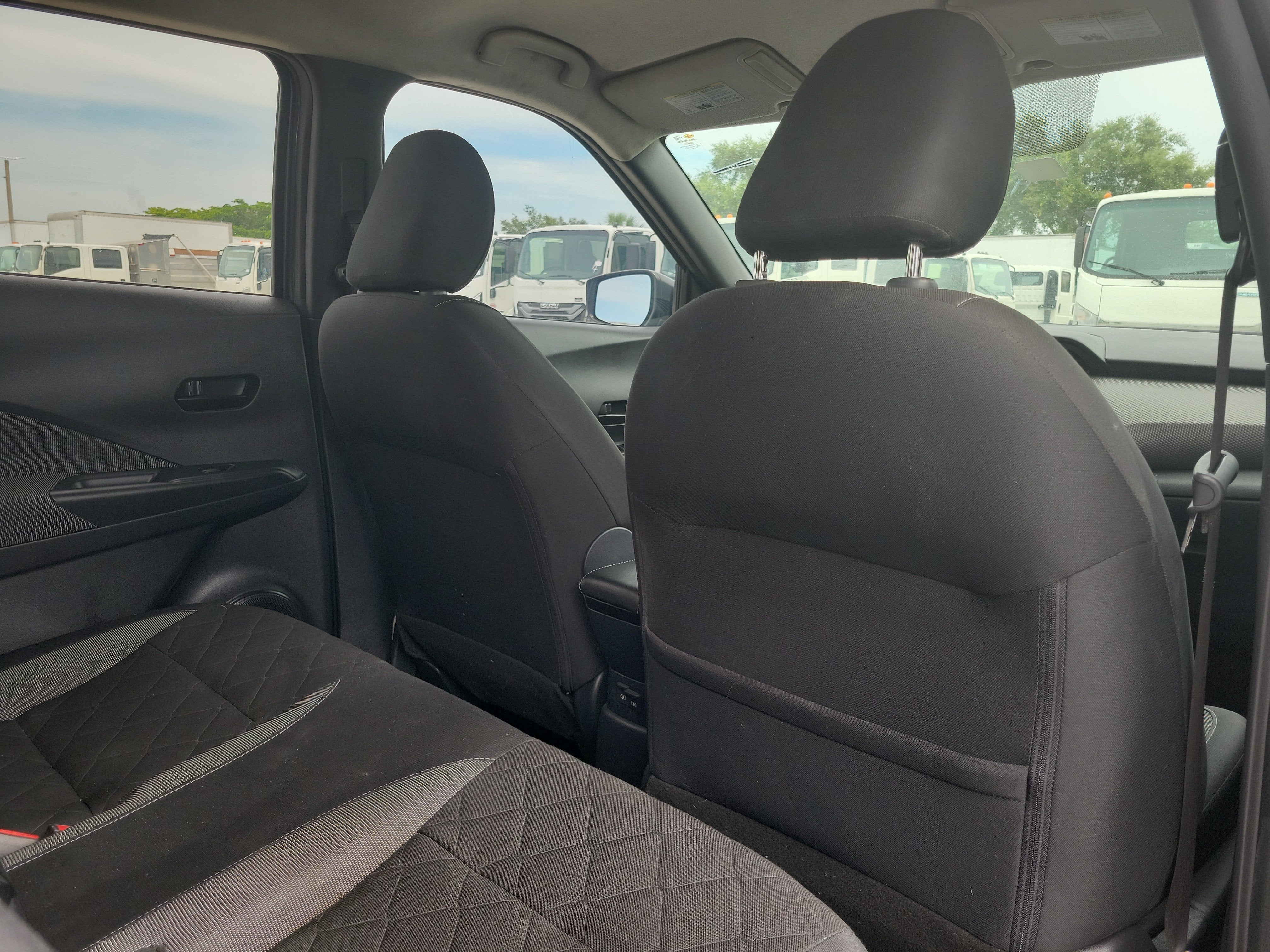 2020 Nissan Kicks S