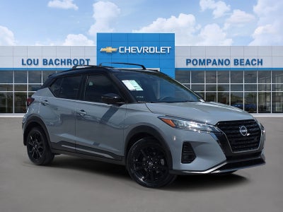 2022 Nissan Kicks SR