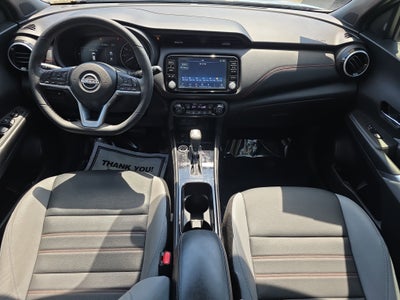 2022 Nissan Kicks SR