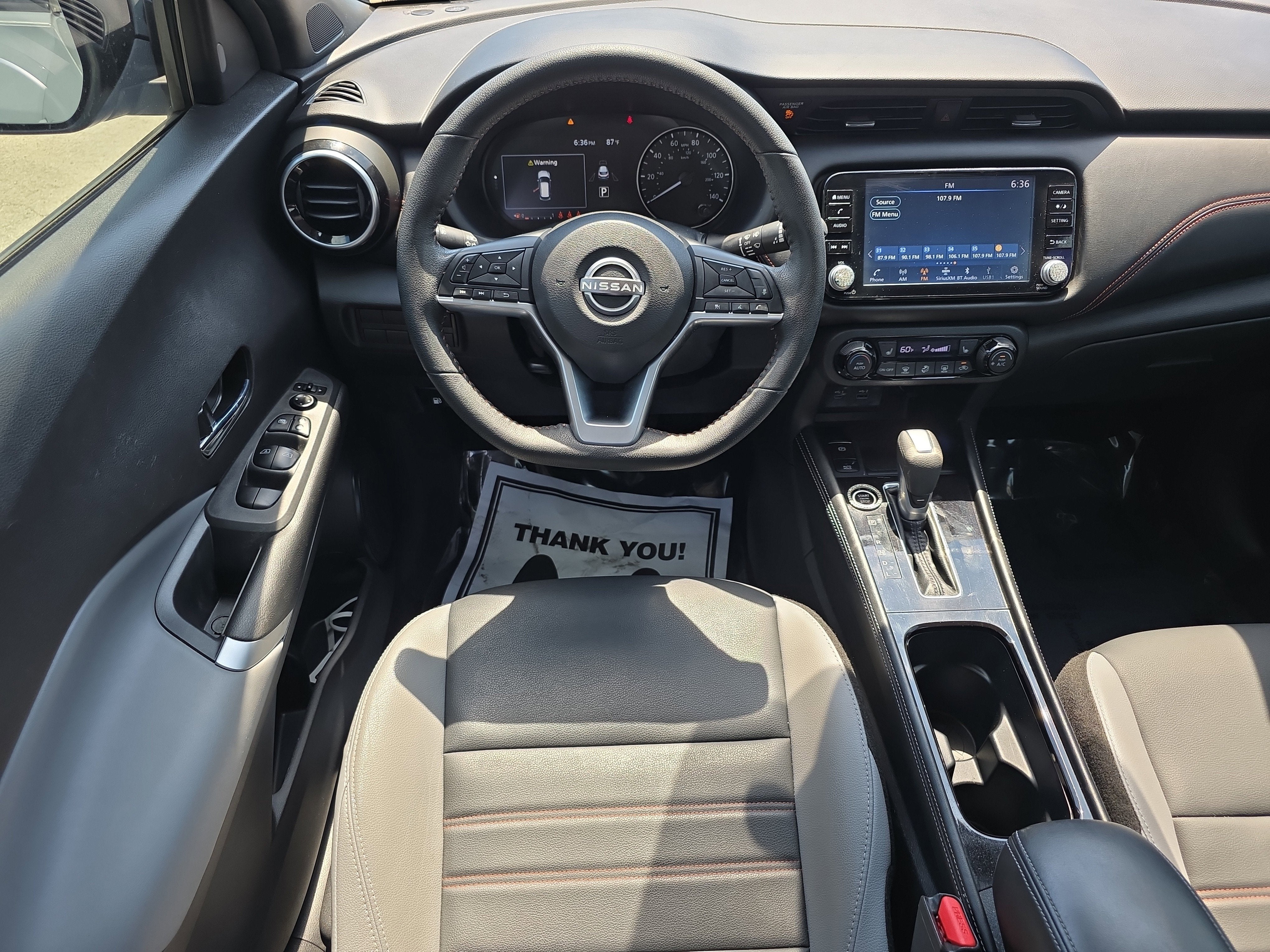 2022 Nissan Kicks SR