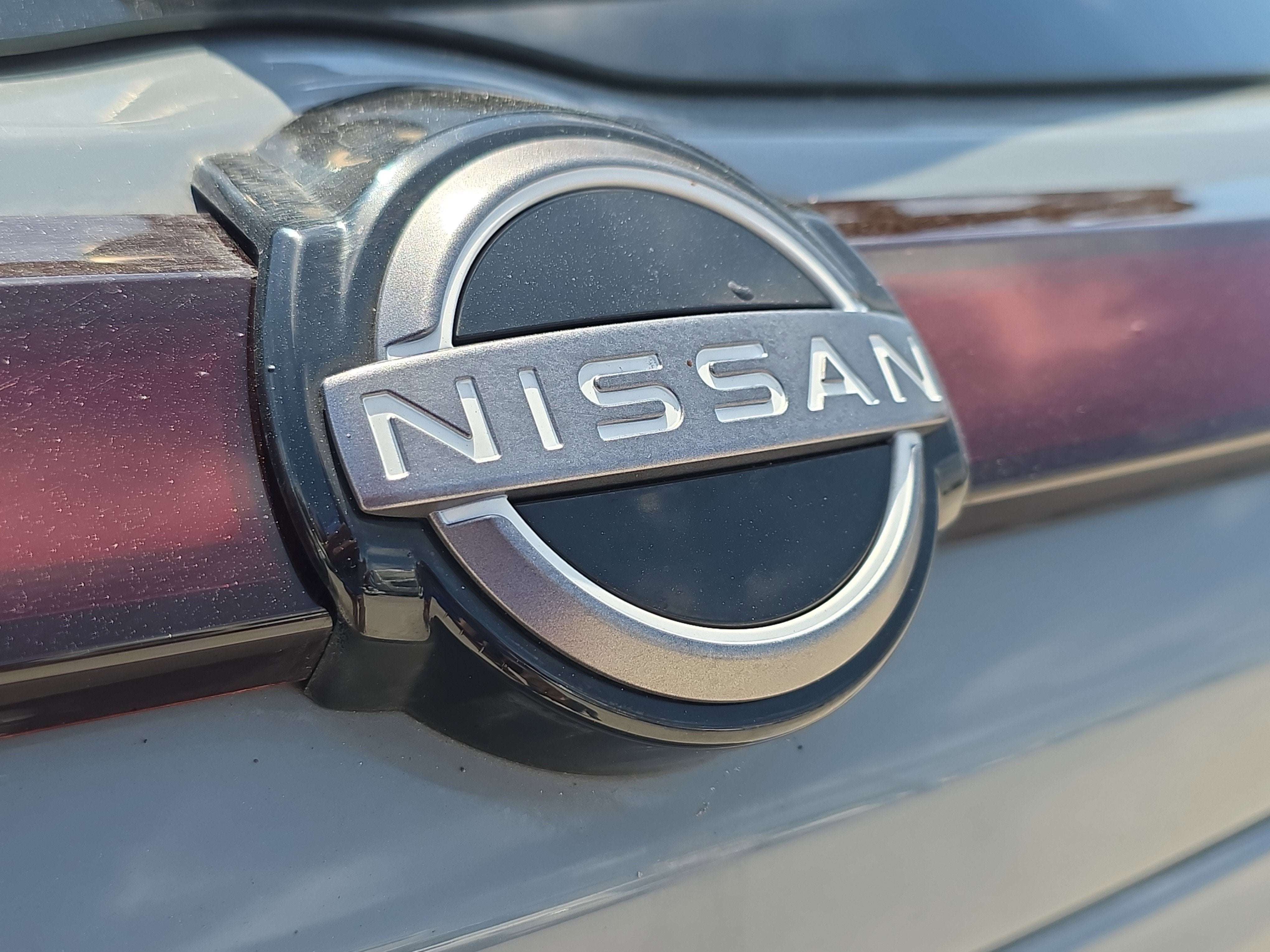 2022 Nissan Kicks SR