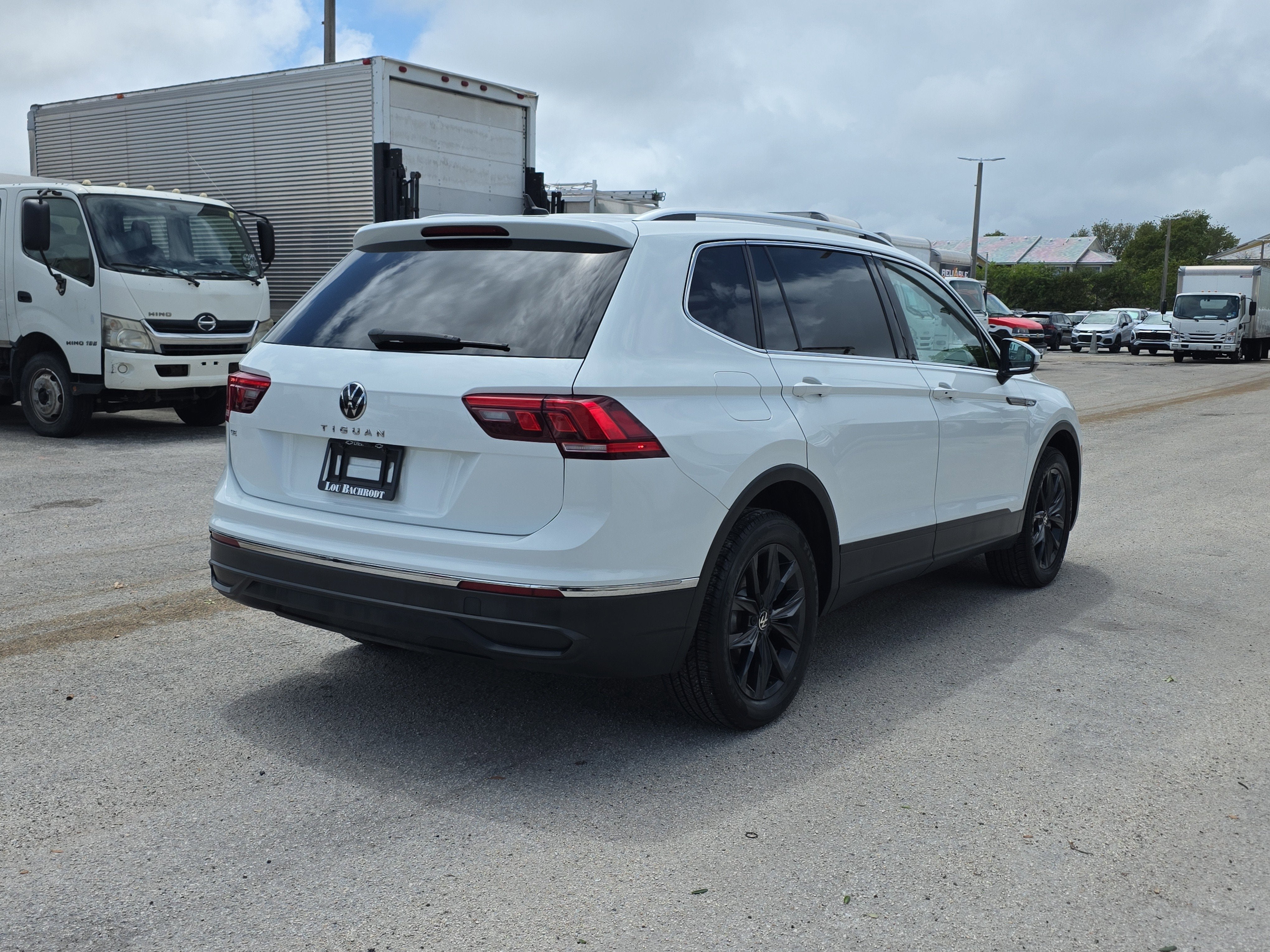 2024 Volkswagen Tiguan SE