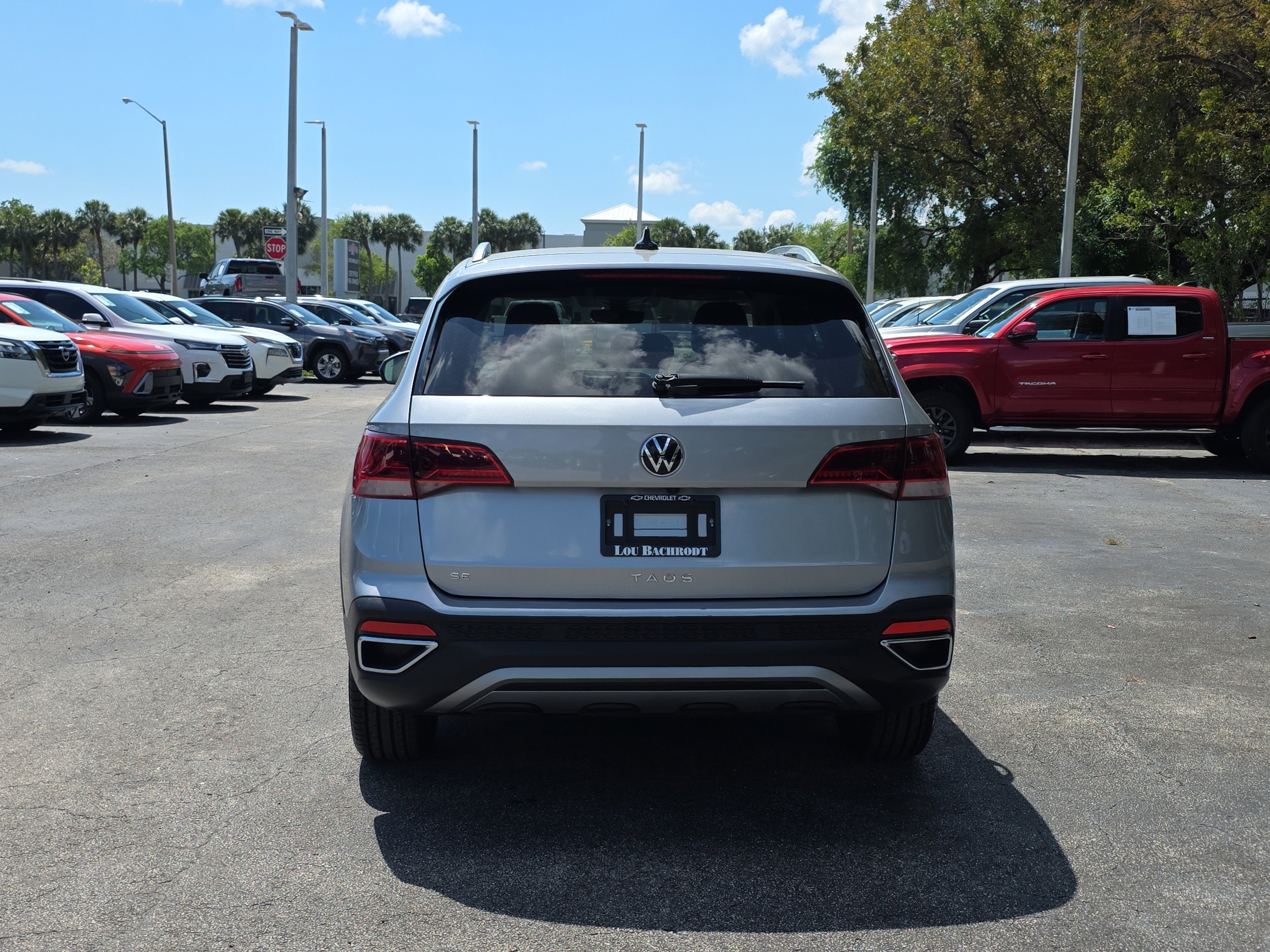 2024 Volkswagen Taos SE