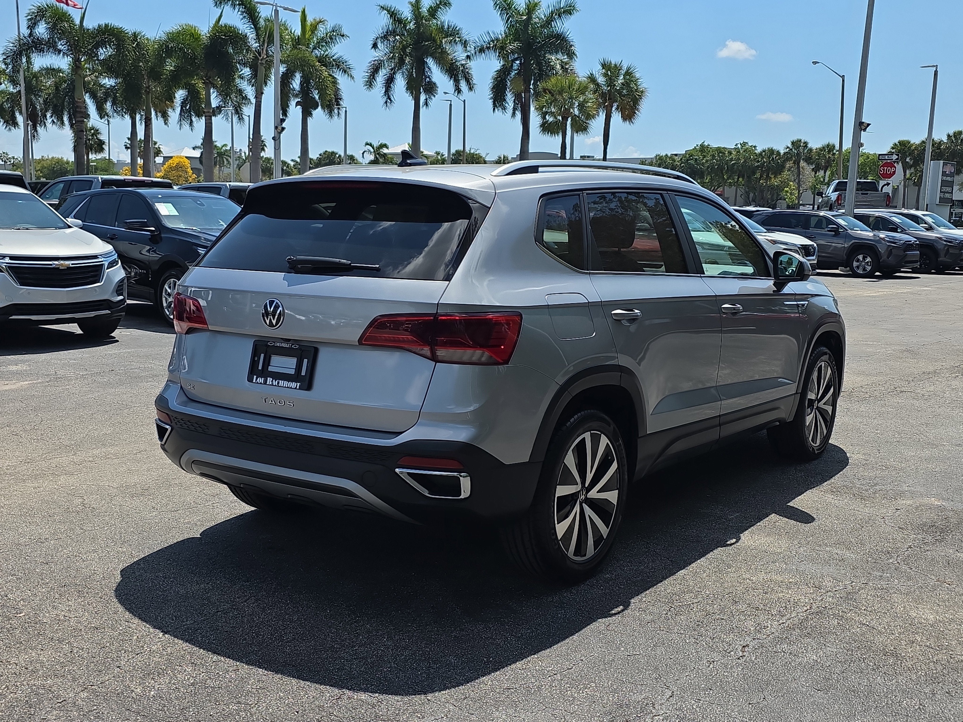 2024 Volkswagen Taos SE