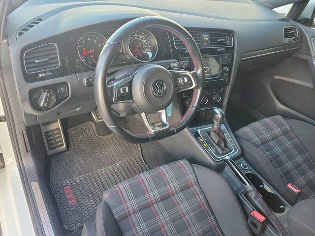 2018 Volkswagen Golf GTI S