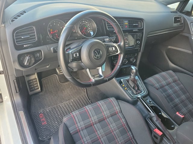 2018 Volkswagen Golf GTI S