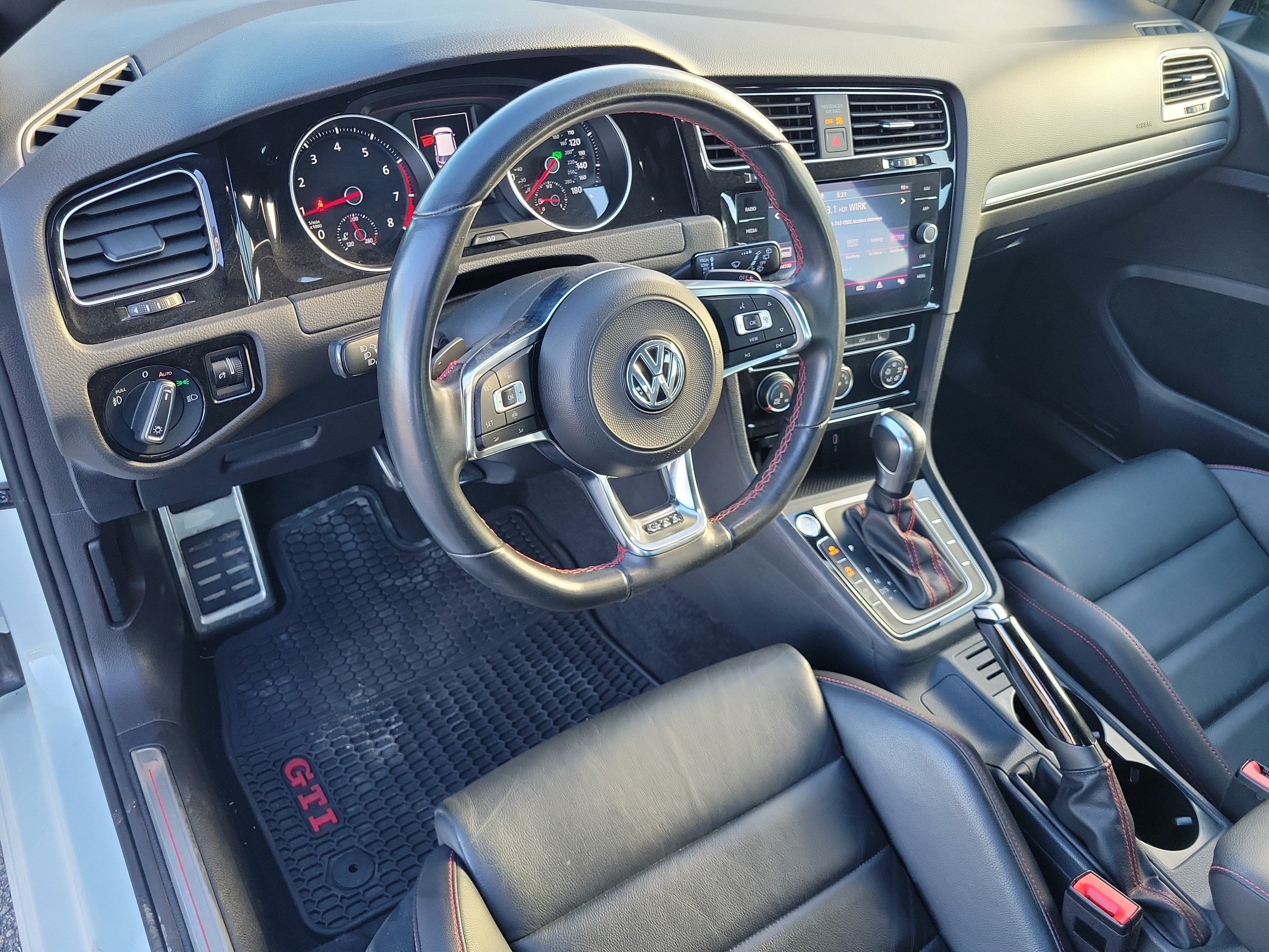 2021 Volkswagen Golf GTI S