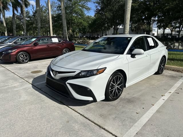 2024 Toyota Camry SE