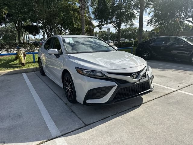 2024 Toyota Camry SE