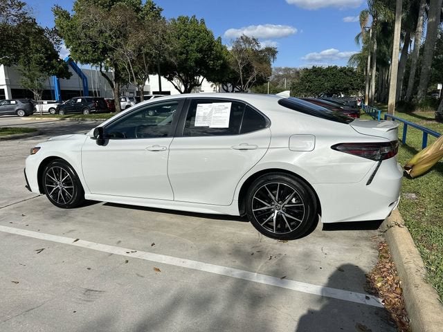 2024 Toyota Camry SE