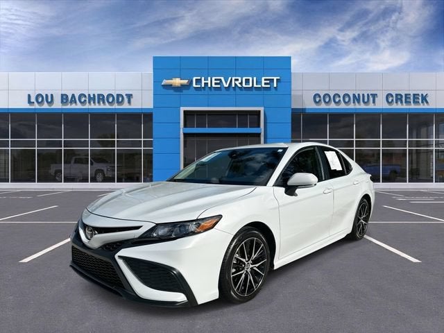 2024 Toyota Camry SE