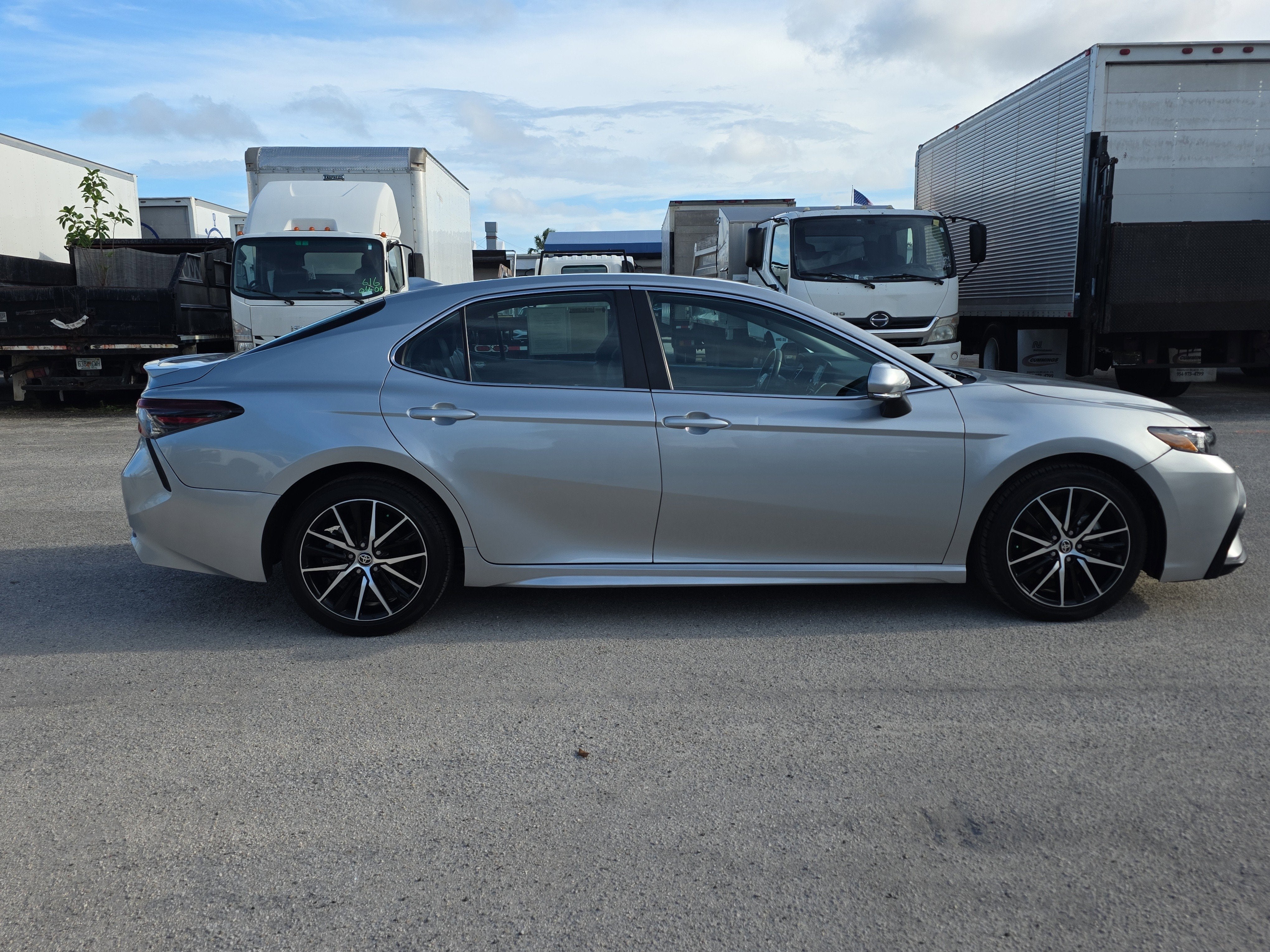 2024 Toyota Camry SE