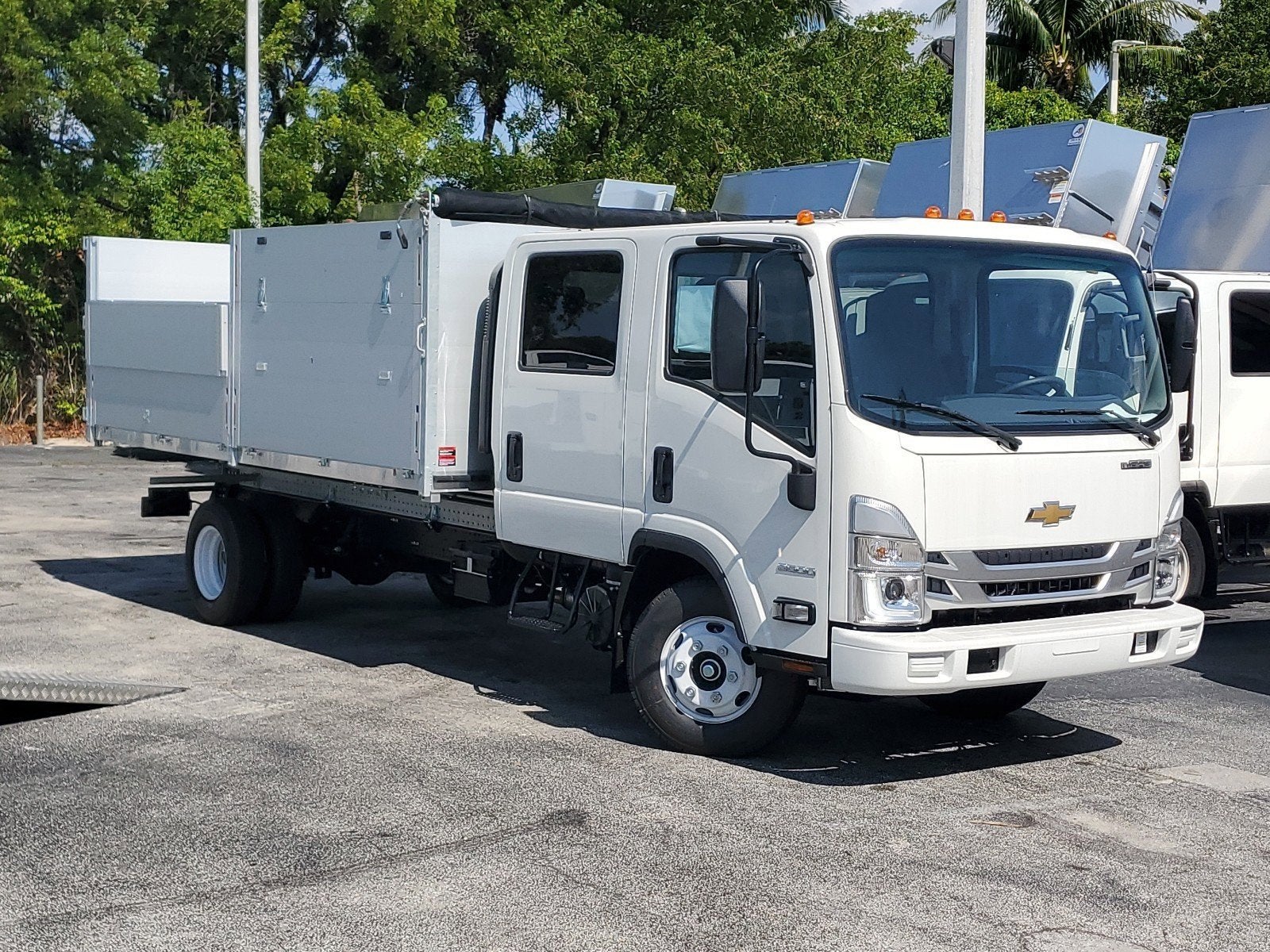 2024 Chevrolet Low Cab Forward 3500 Base