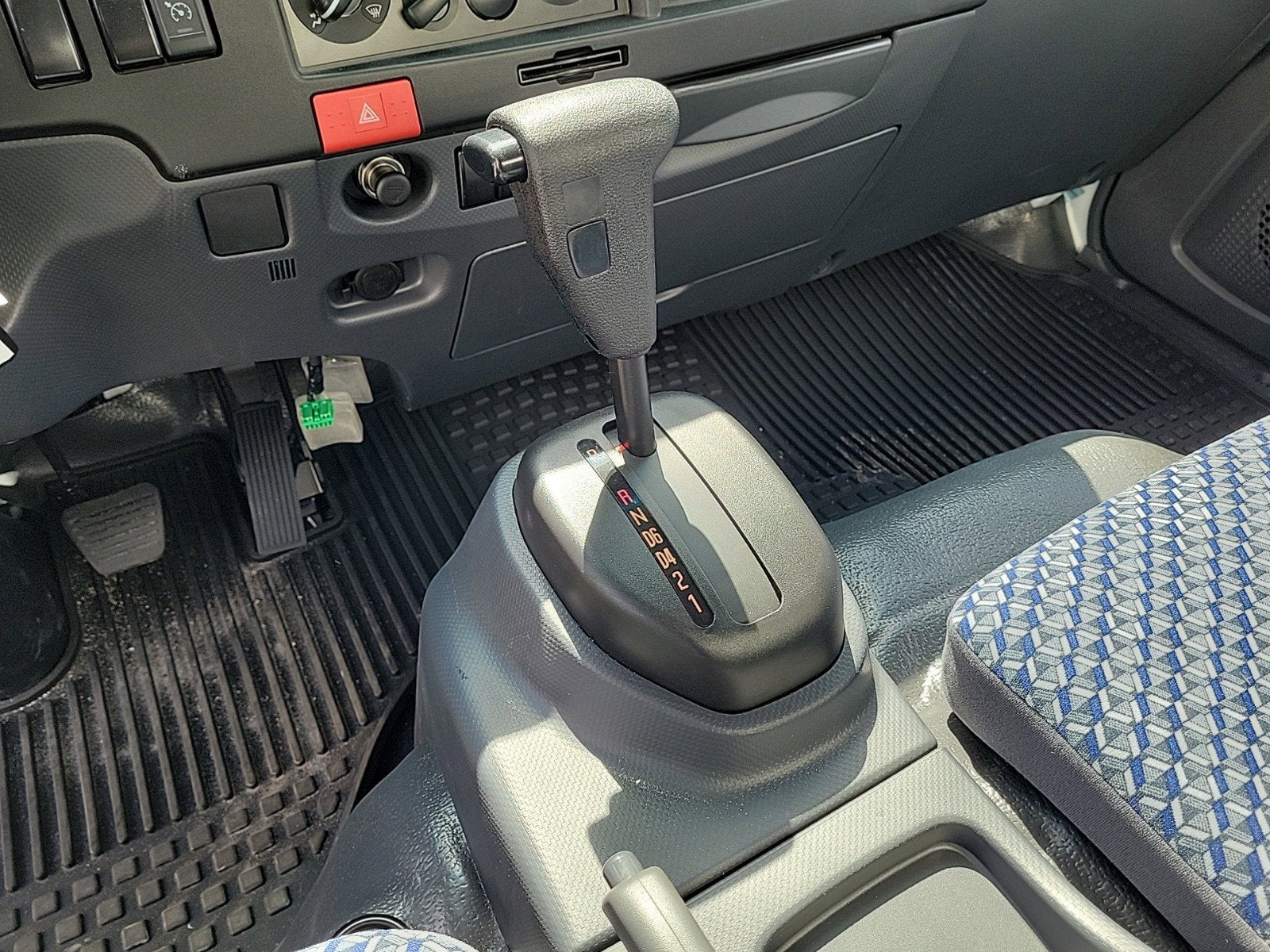 2024 Chevrolet Low Cab Forward 3500 Base