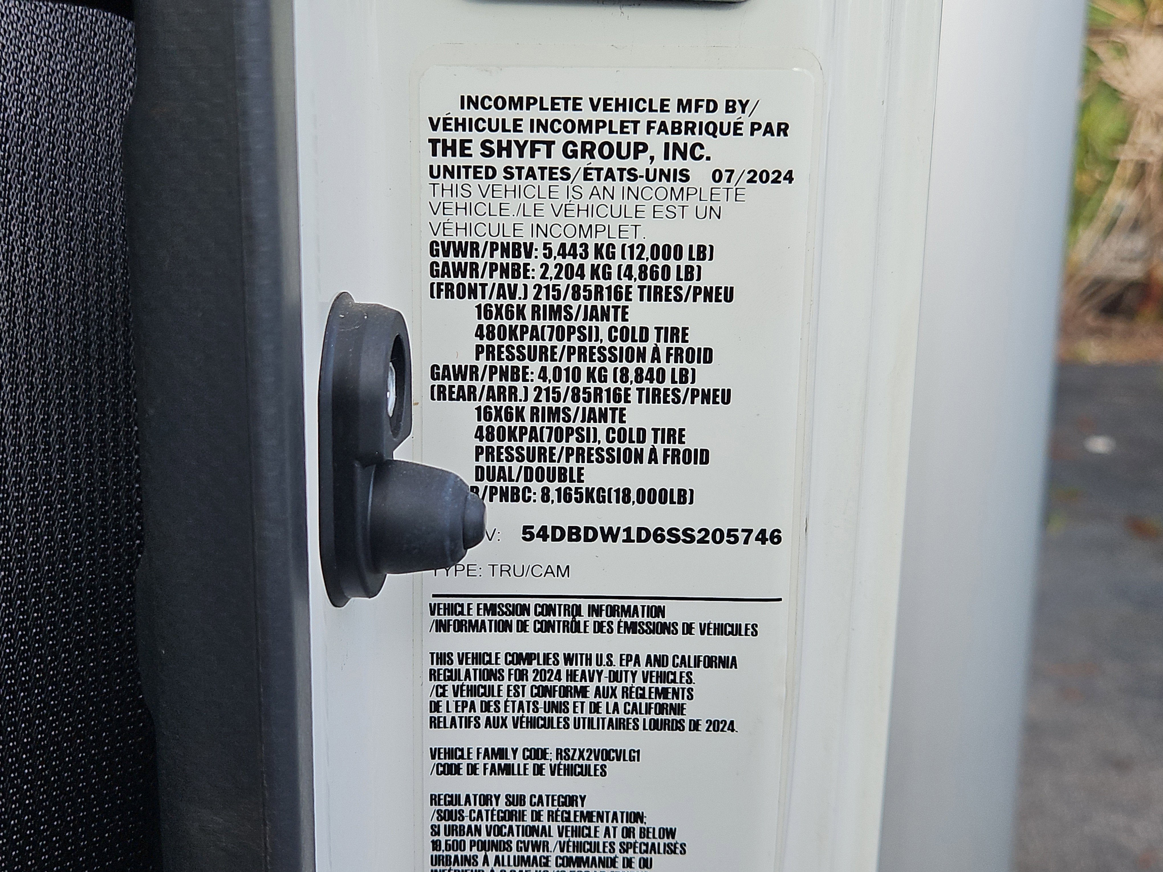 2025 Chevrolet Low Cab Forward 3500 Base