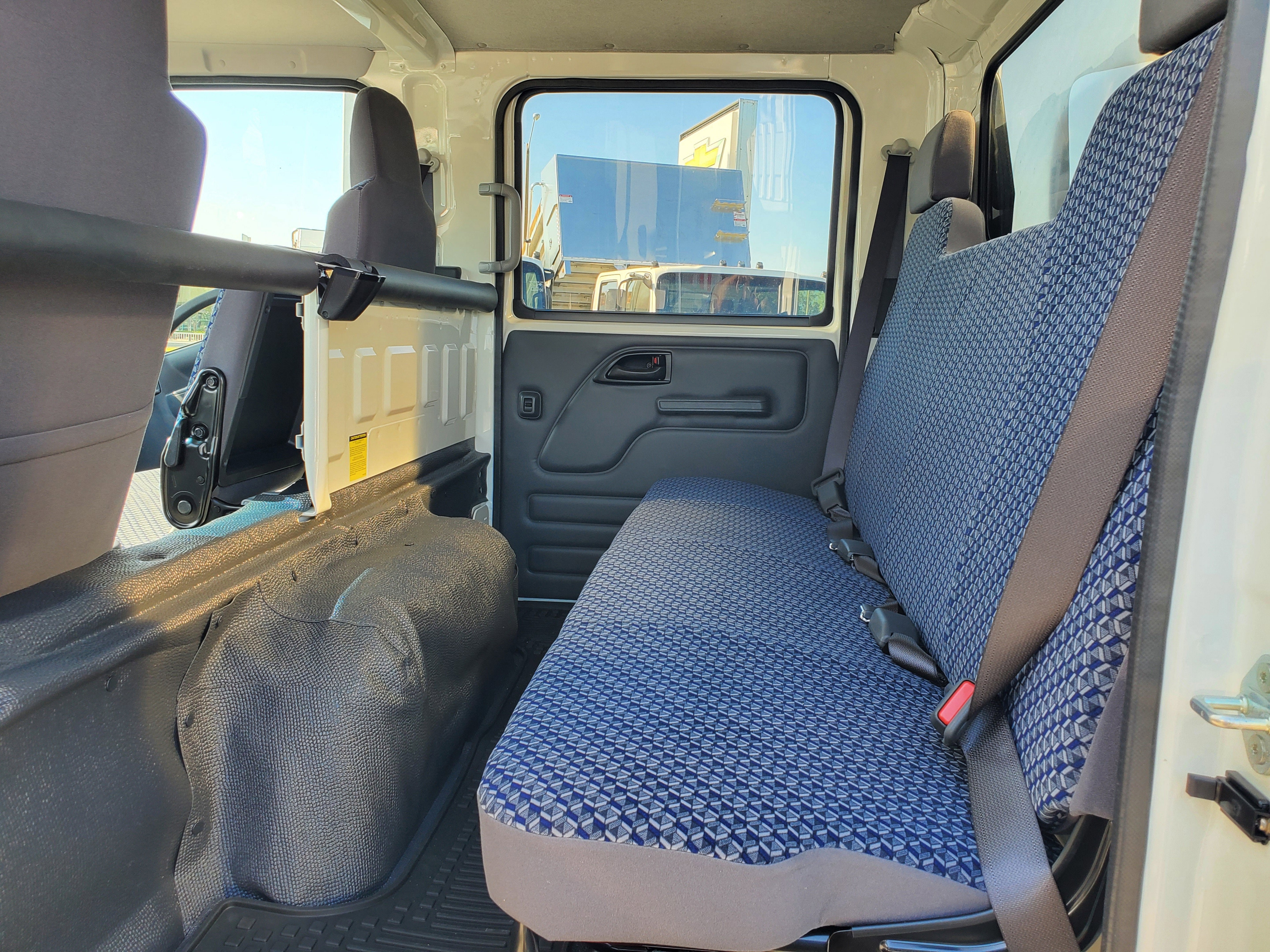 2025 Chevrolet Low Cab Forward 4500 Base