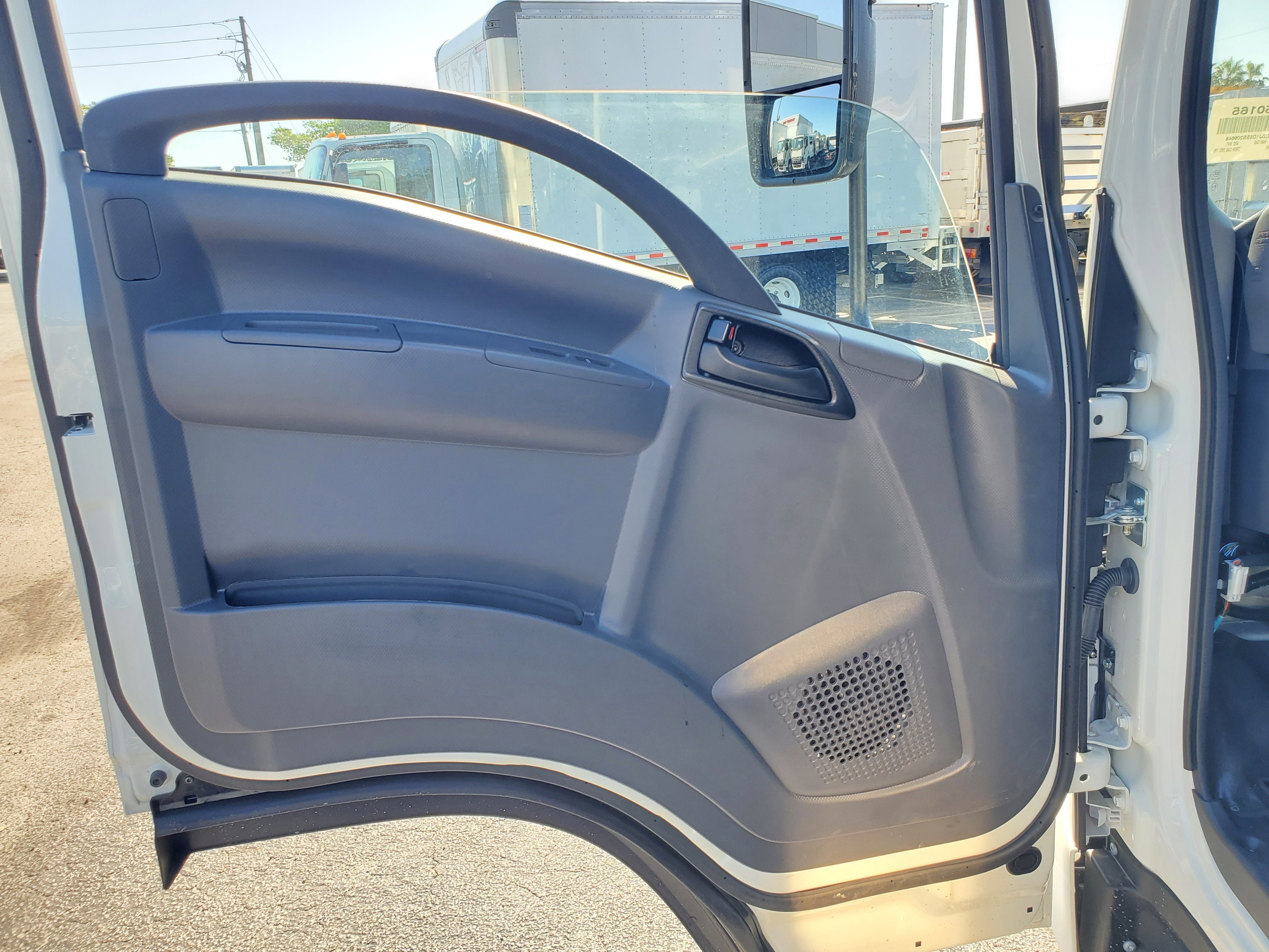 2025 Chevrolet Low Cab Forward 4500 Base