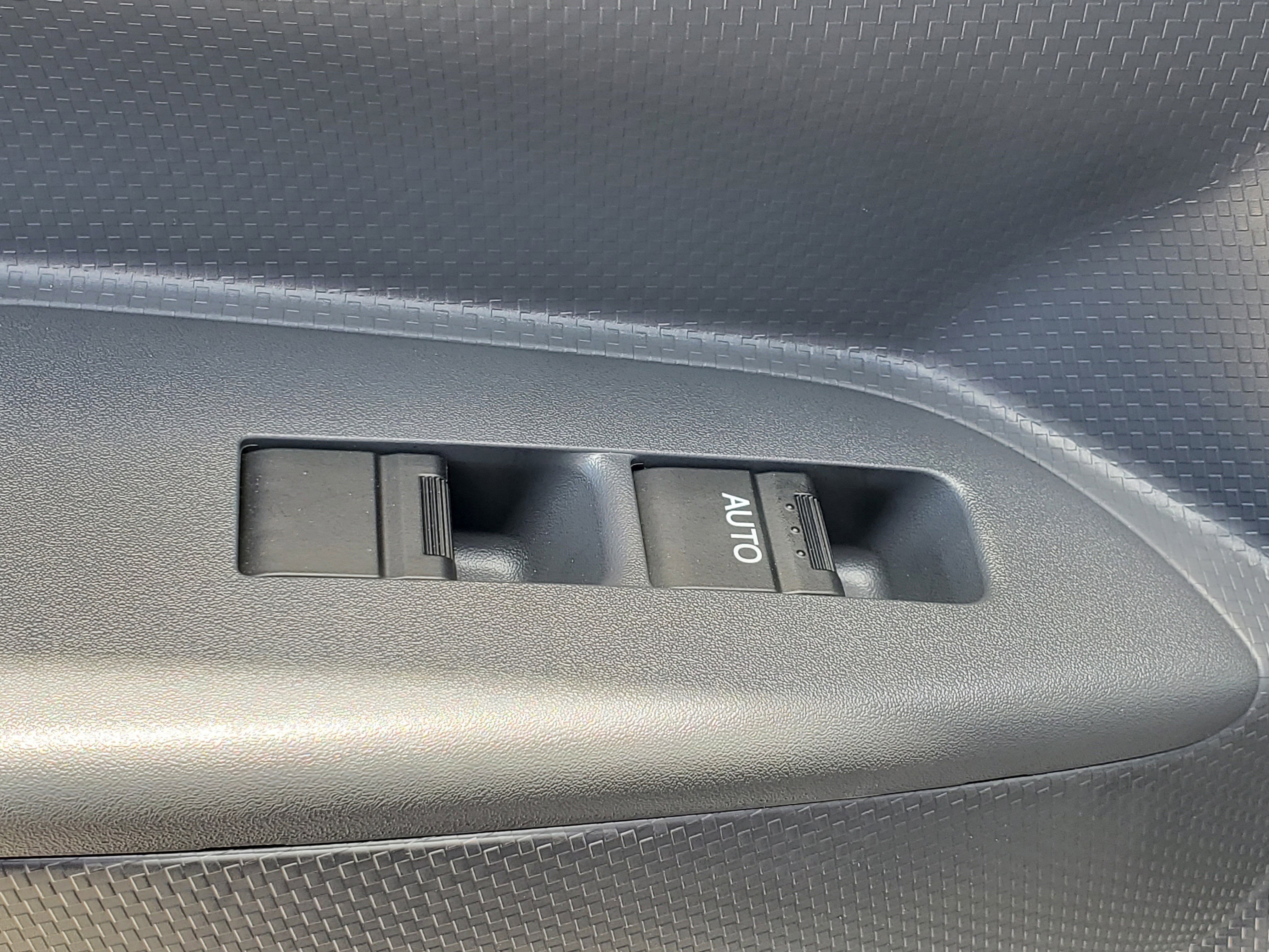 2025 Chevrolet Low Cab Forward 4500 Base