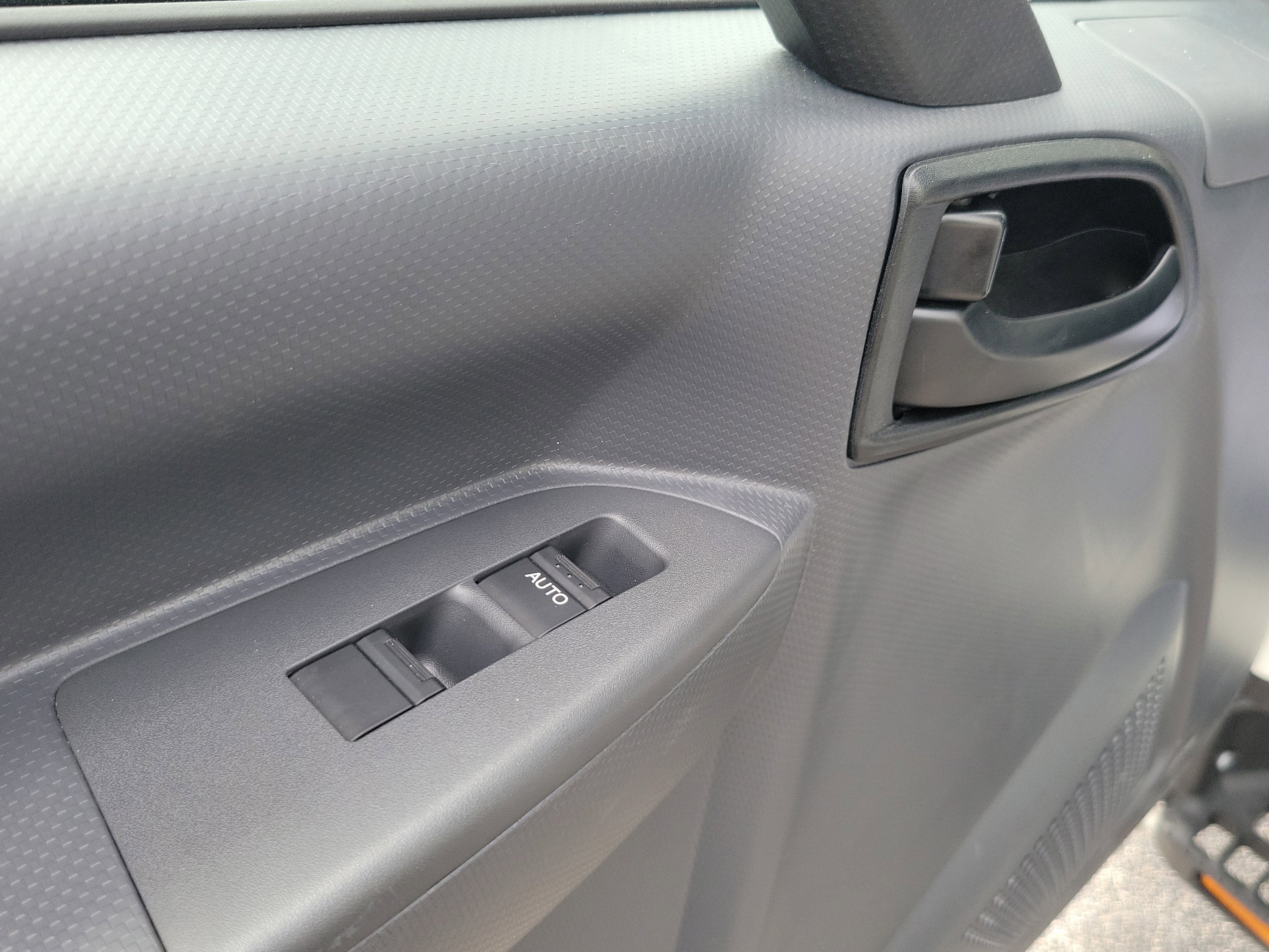 2025 Chevrolet Low Cab Forward 5500 HG Base