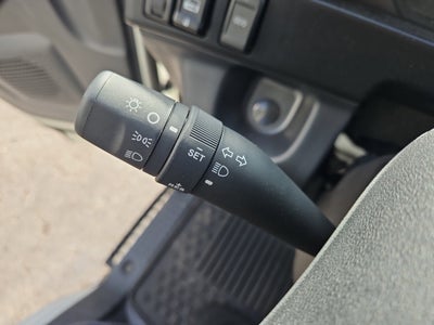 2025 Chevrolet Low Cab Forward 5500 XG Base