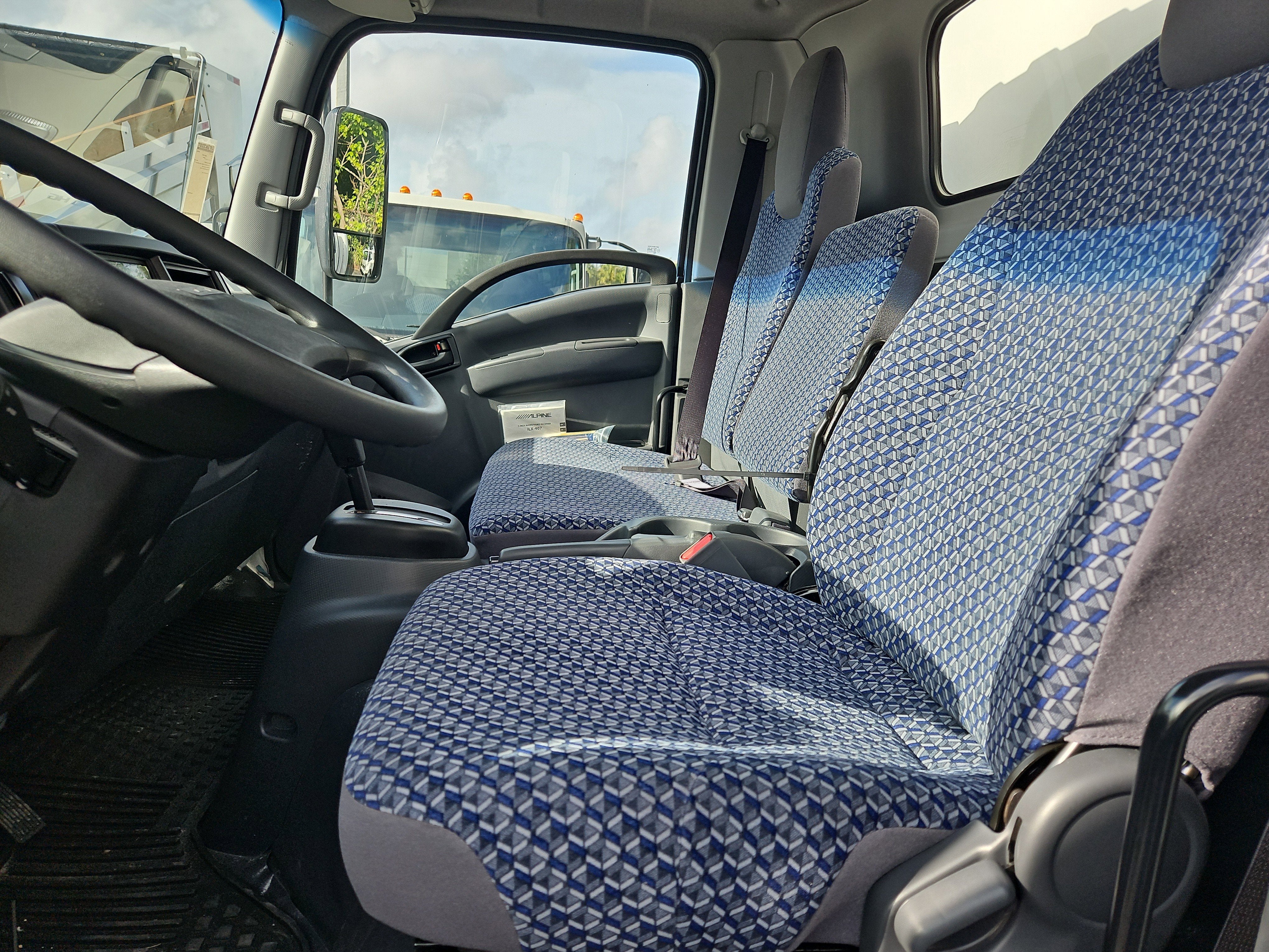 2025 Chevrolet Low Cab Forward 5500 XG Base