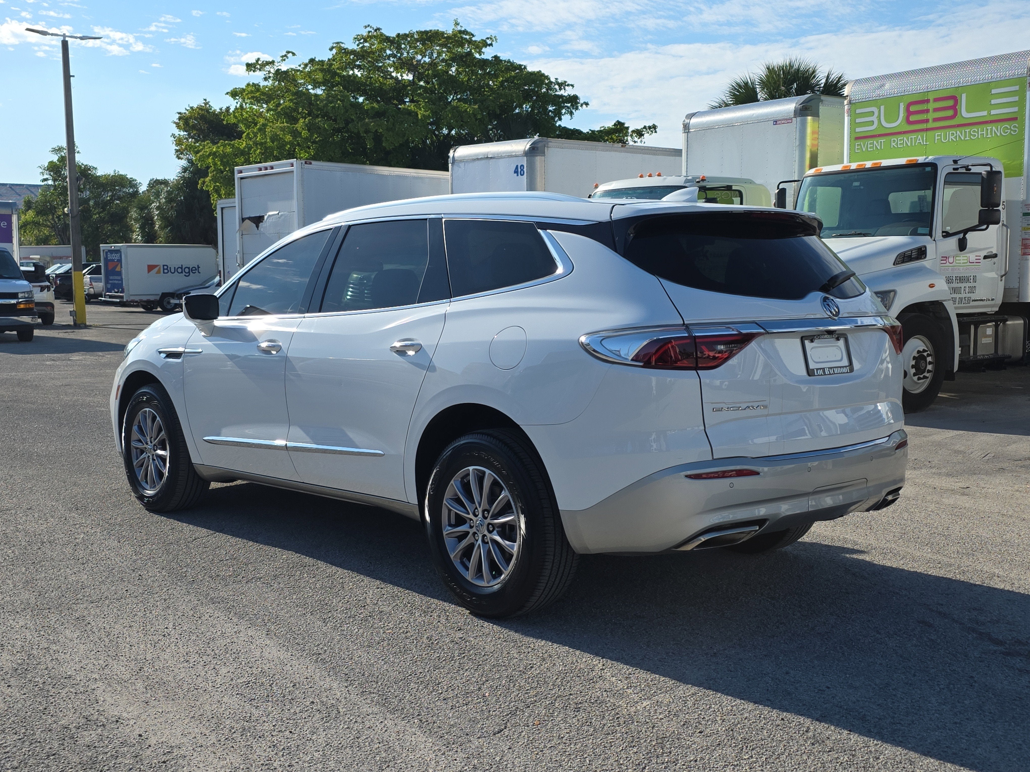 2023 Buick Enclave Essence