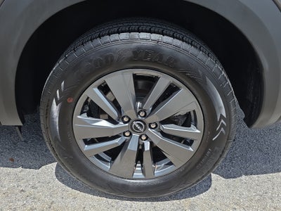 2024 Nissan Pathfinder S