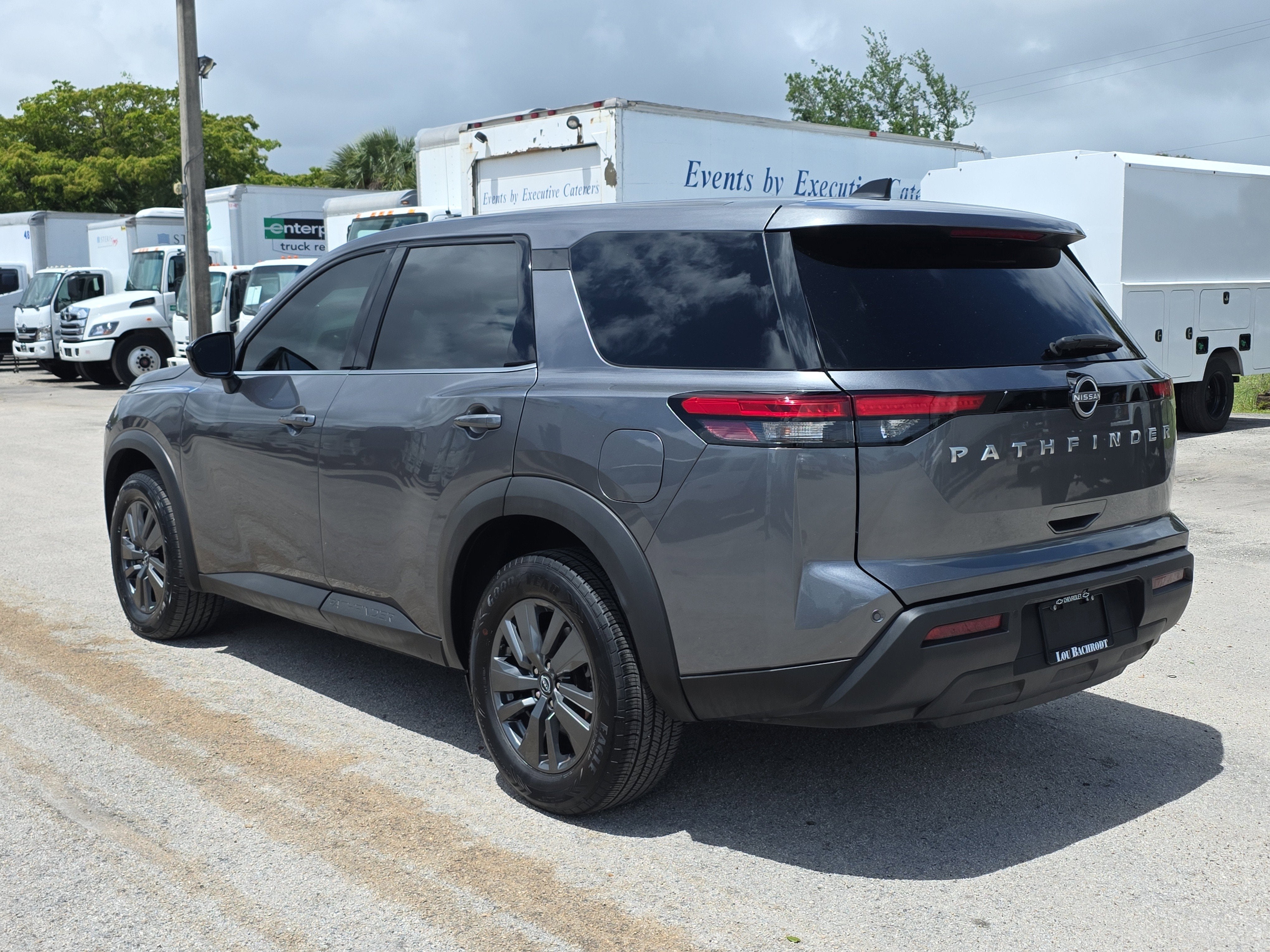 2024 Nissan Pathfinder S