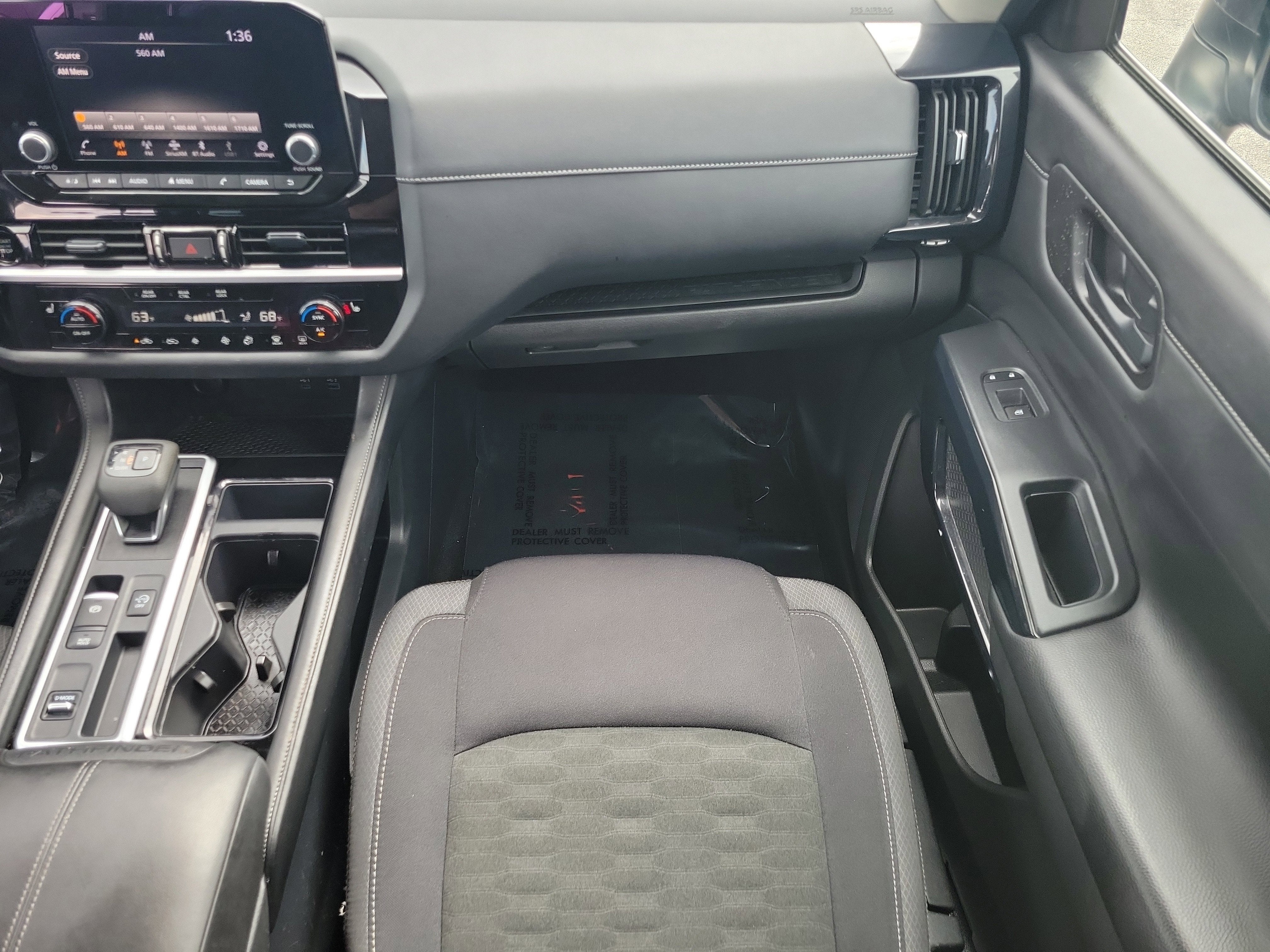 2025 Nissan Pathfinder SV