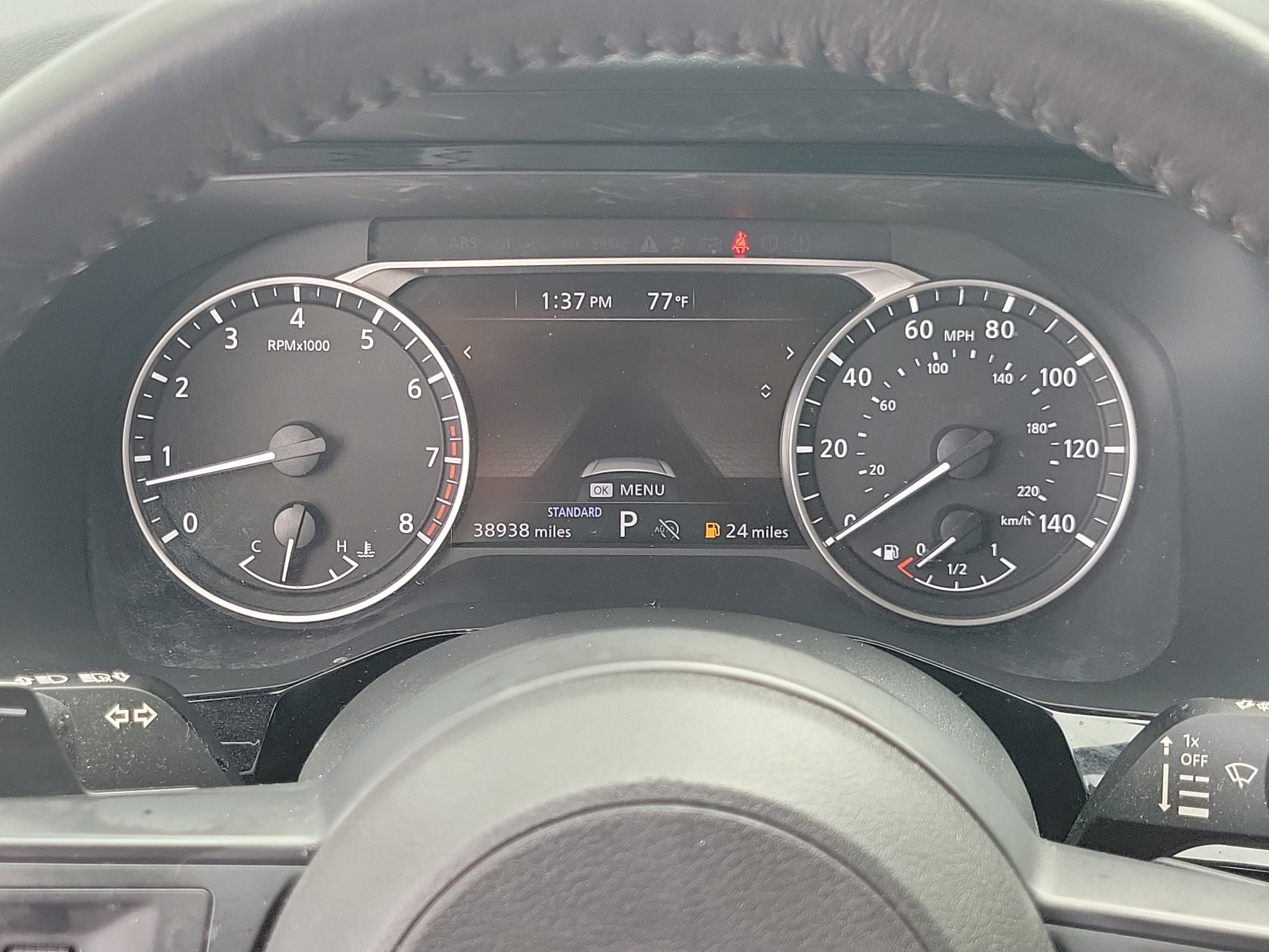 2025 Nissan Pathfinder SV