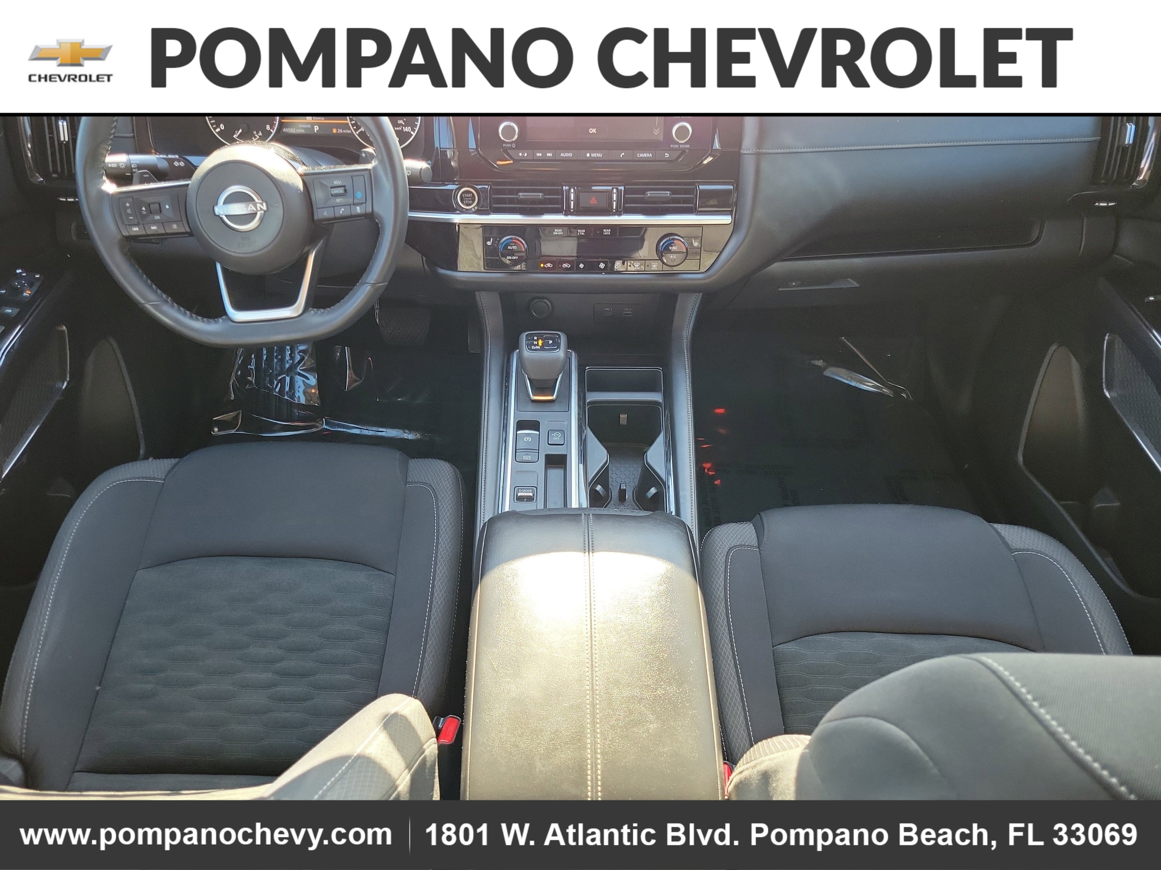 2022 Nissan Pathfinder SV