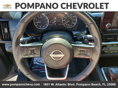 2022 Nissan Pathfinder SV