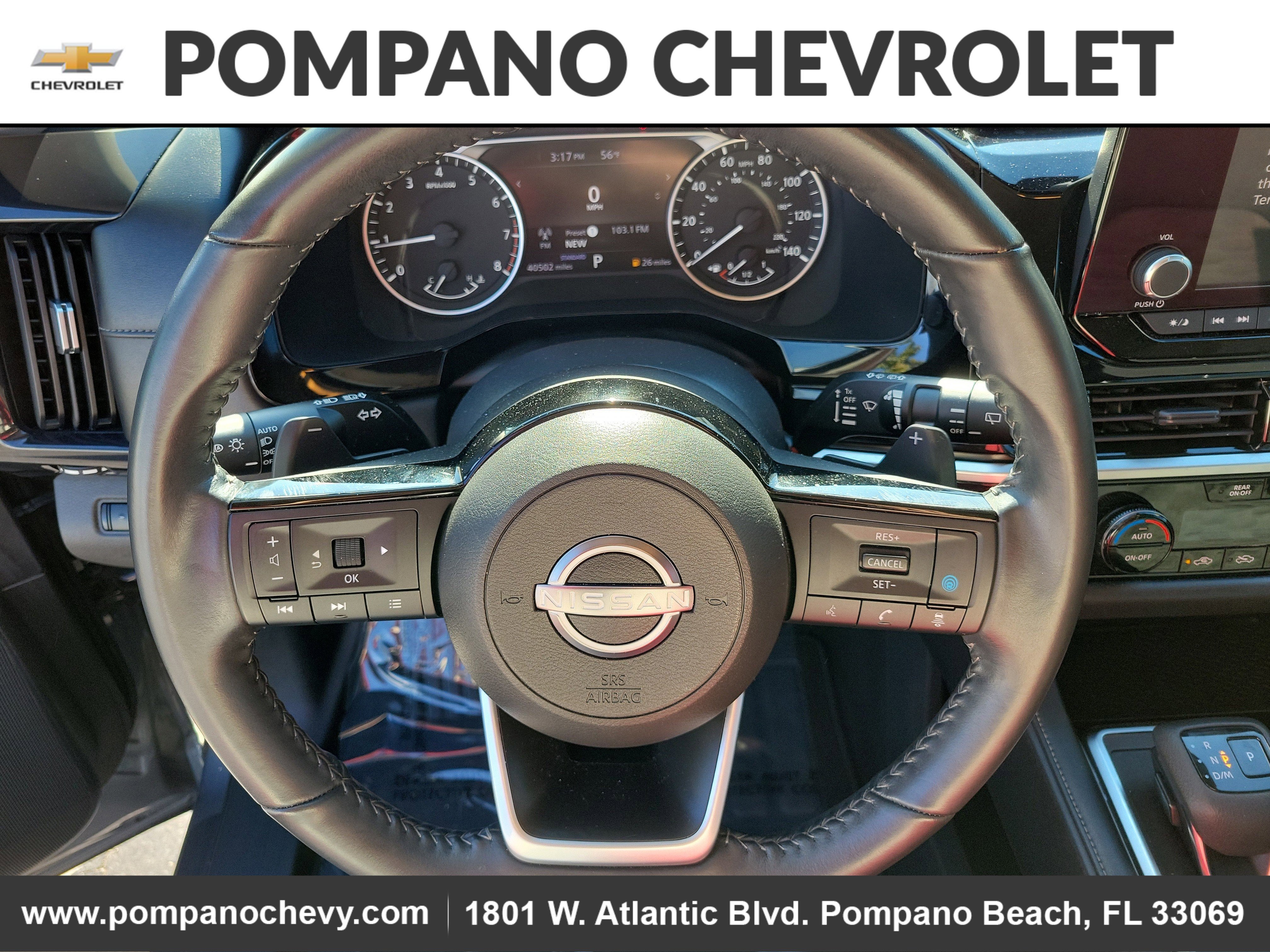 2022 Nissan Pathfinder SV