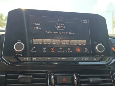 2024 Nissan Pathfinder SV