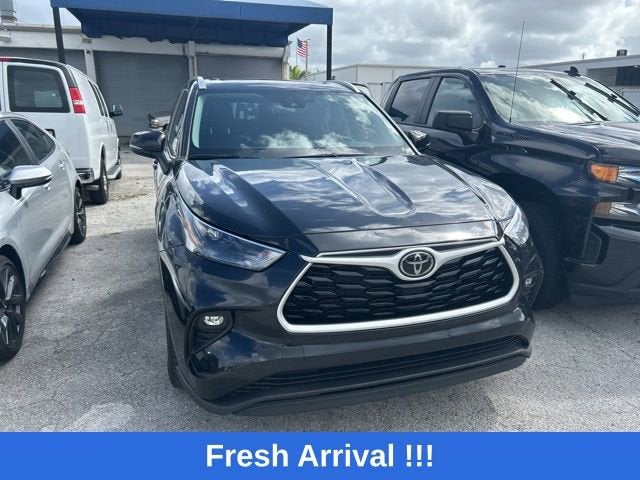 2024 Toyota Highlander LE