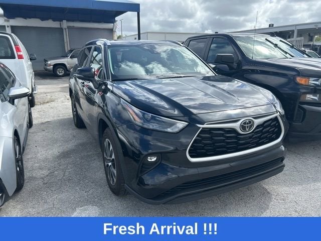 2024 Toyota Highlander LE