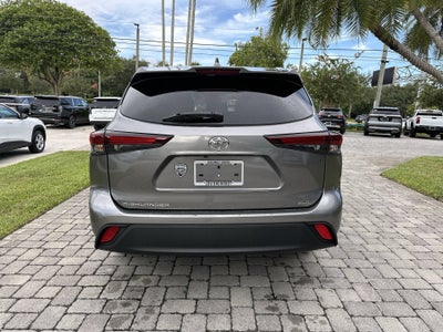 2025 Toyota Highlander LE