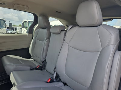 2024 Toyota Sienna XLE