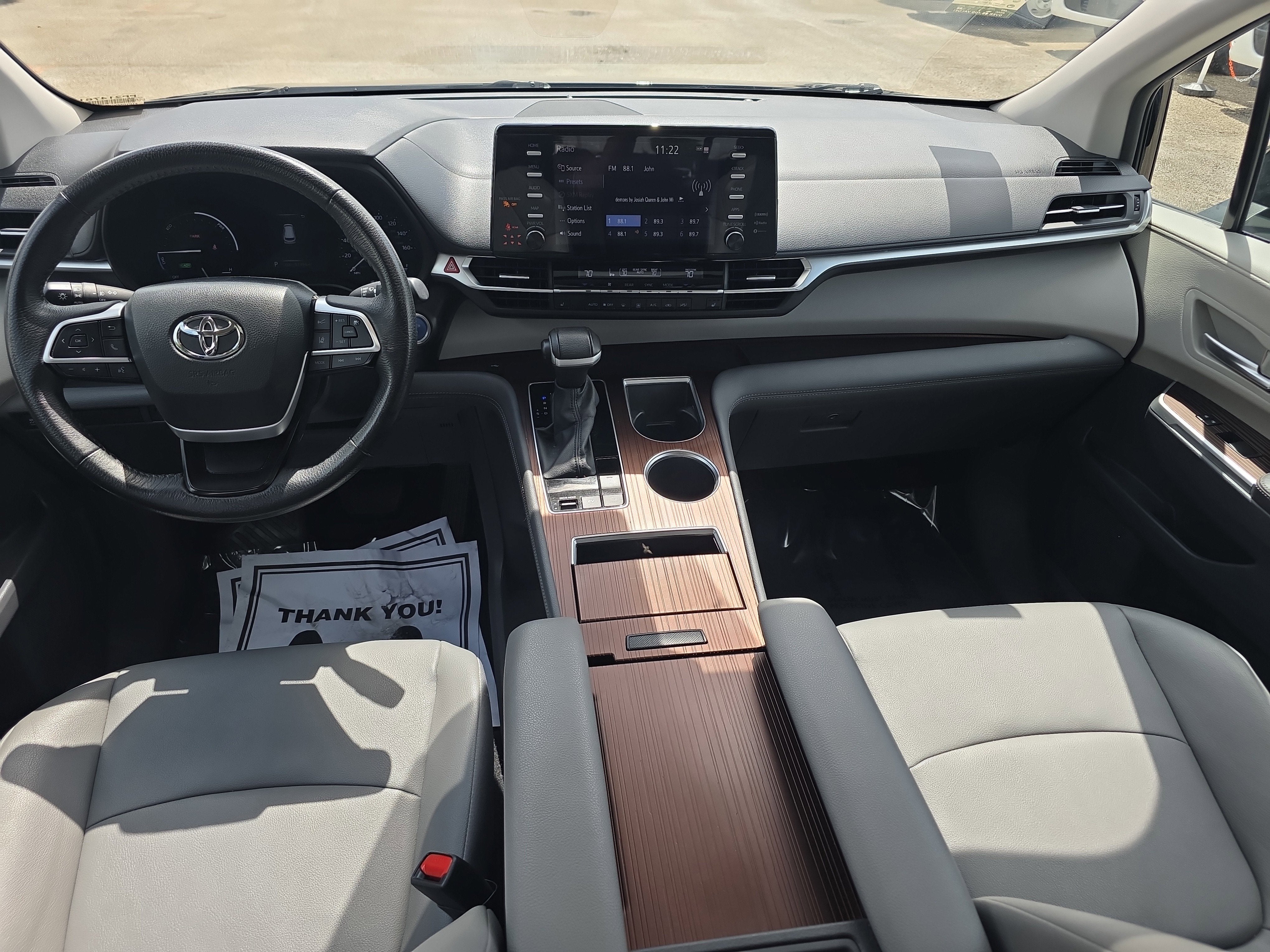 2024 Toyota Sienna XLE