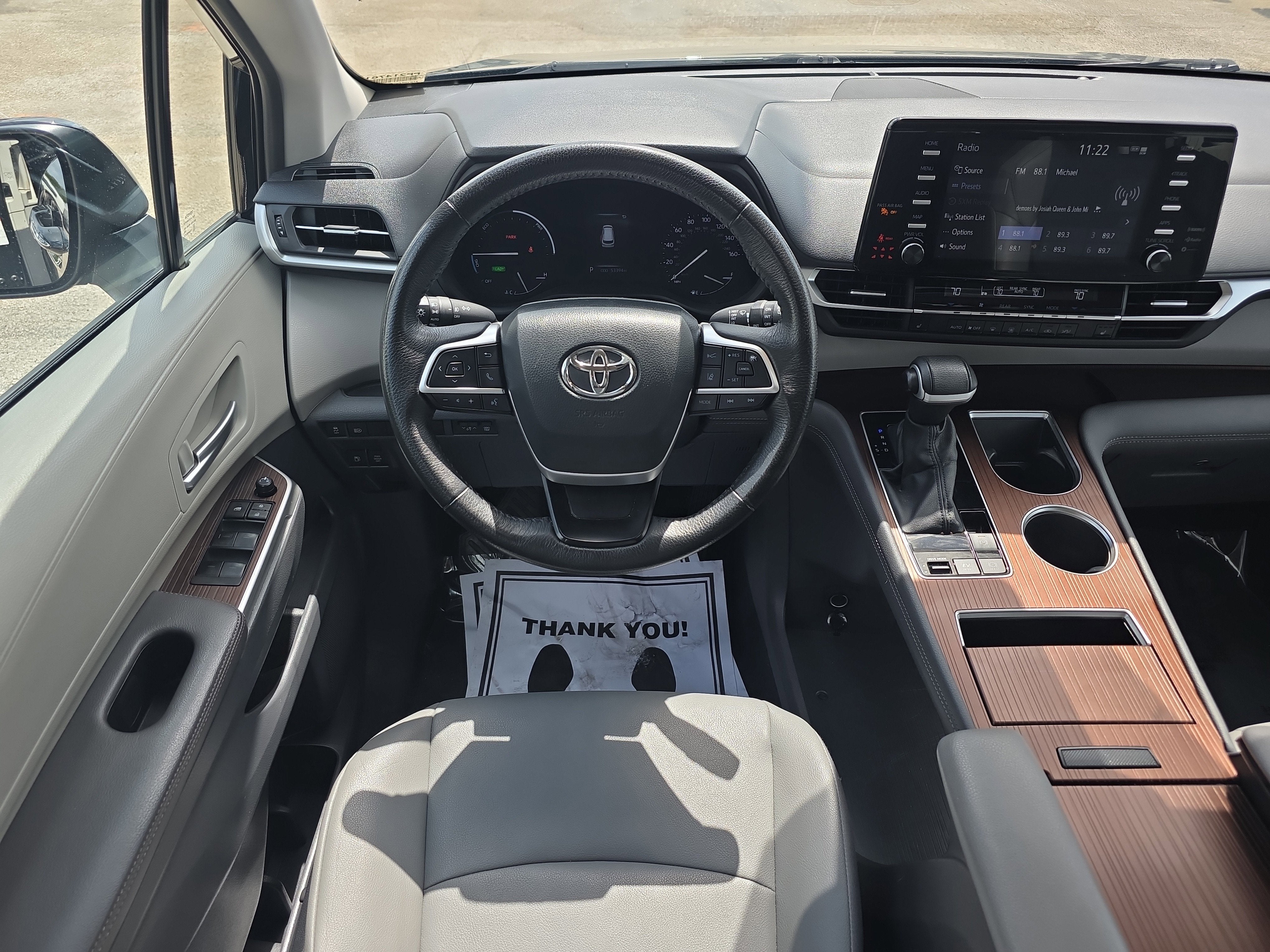 2024 Toyota Sienna XLE