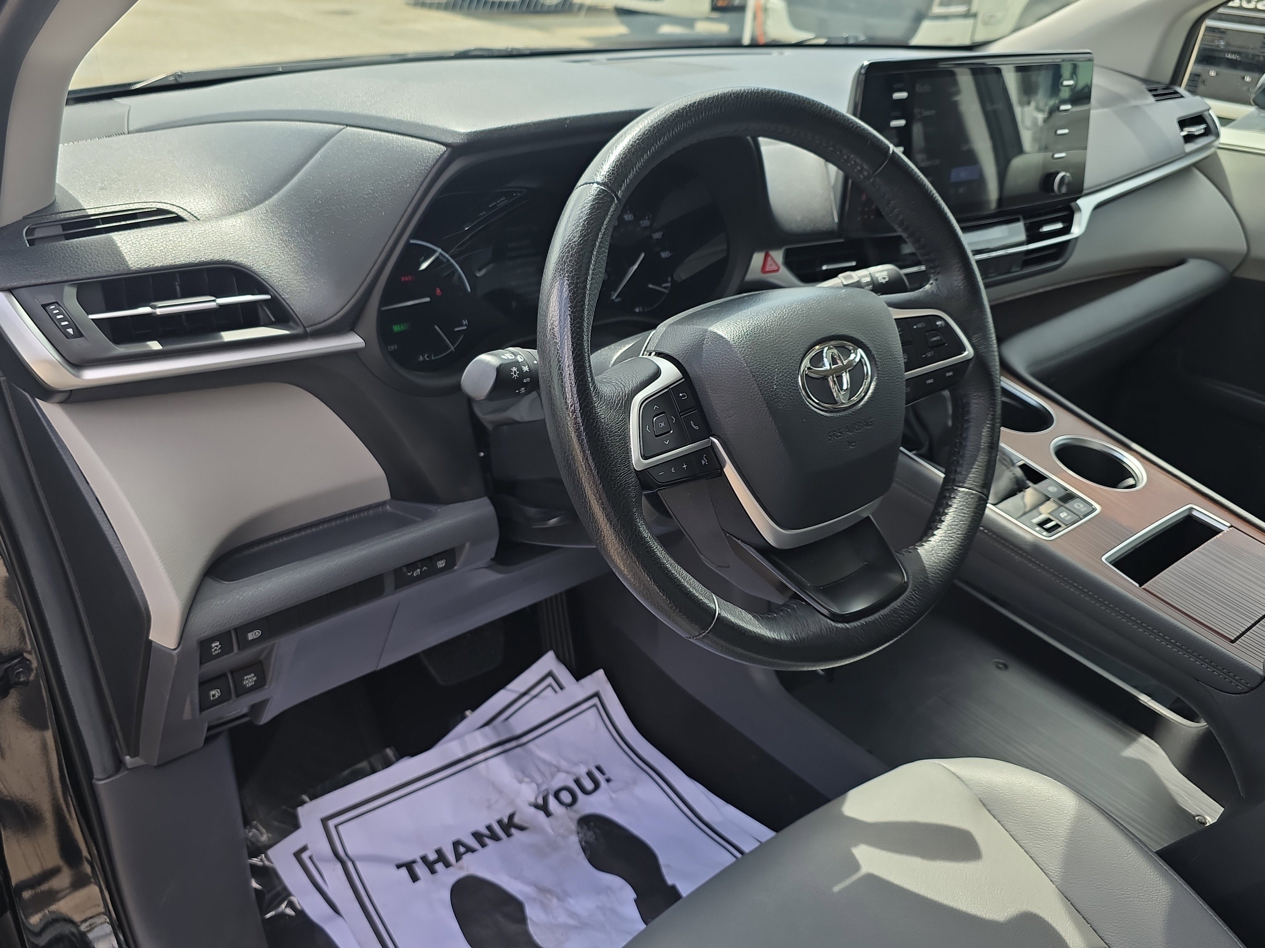 2024 Toyota Sienna XLE
