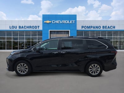 2024 Toyota Sienna XLE
