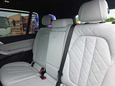 2023 BMW X7 xDrive40i