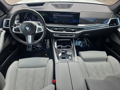 2023 BMW X7 xDrive40i