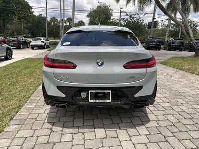 2023 BMW X4 xDrive30i