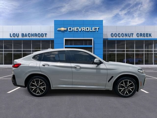 2023 BMW X4 xDrive30i