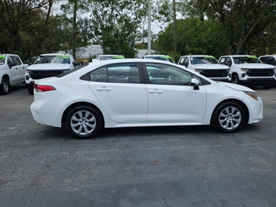 2022 Toyota Corolla LE