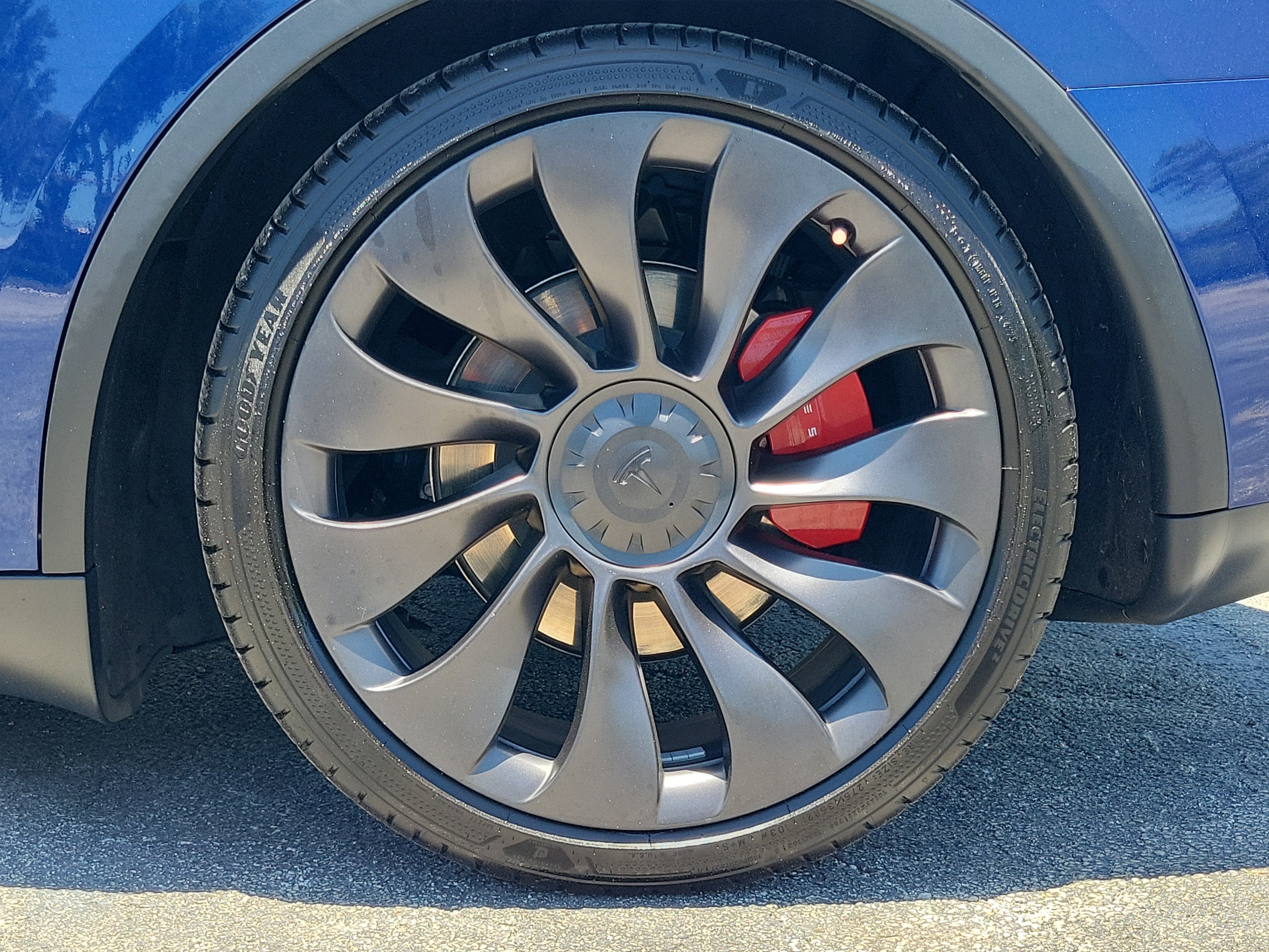 2023 Tesla Model Y Performance